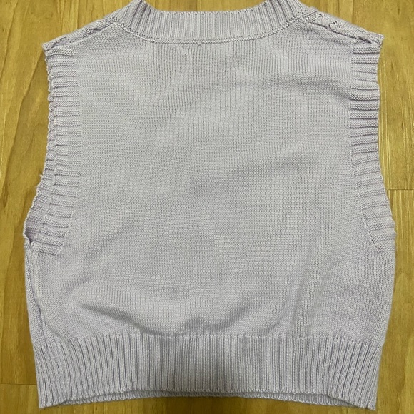 Shein sweater vest - Picture 4 of 6